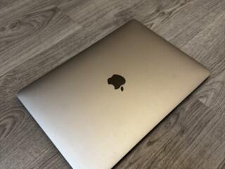 Продам MacBook Pro 13 2016