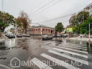 Apartament la sol cu 1 cameră, sect. Centru Vă propunem spre vânzare .