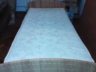 Продам односпальную кровать недорого