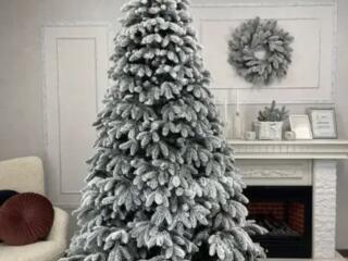 Новая заснеженная литая елка высота 2.10