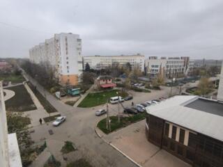 Сдам 2-х комнатную квартиру в центре