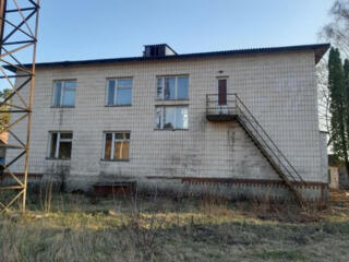 Продам имущественный комплекс 5600 м2, на 8,5 Га, земля в ...