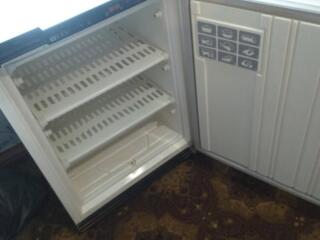 Продам морозильник Ghiocel