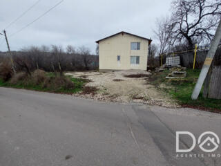 Vânzare: Casă în 2 nivele + teren pentru construcție – 9,65 ari