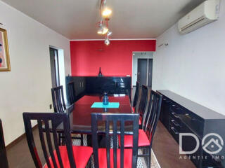 Apartament cu 3 camere + living, sect. Centru