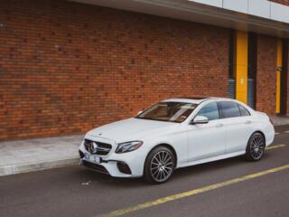 Chirie/прокат Mercedes-Benz AMG E63 alb - 23 €/ora & 125 €/zi