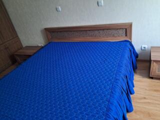 Продам спальный гарнитур с матрасом