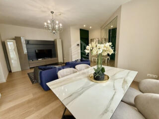 Apartament în complex de clasa Premium, Crown Plaza Park, ...