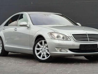 Мужчина 40 лет ищет работу водителем, торговым представителем