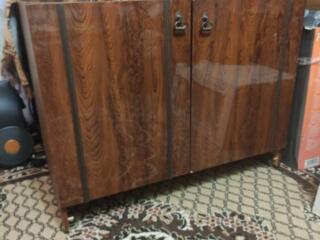 Продам тумбу б/у