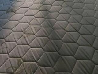 Двухспальный матрас б/у