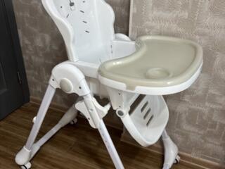 Стульчик для кормления.