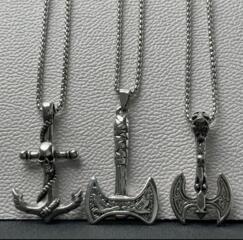 Подвески в различном оформлении, новые.