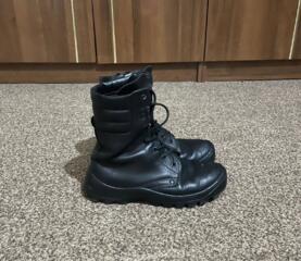 Продам кожаные берцы (тактические ботинки).