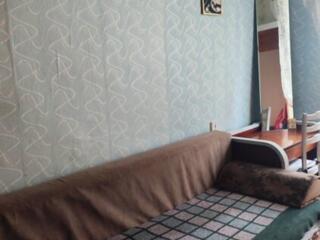 Сдам комнату в коммунальной квартире на Среднефонтанской площади.