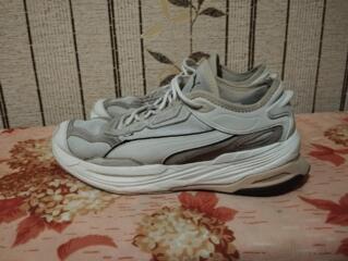 Продам б/у в хорошем состоянии фирменные кроссовки PUMA NITRO.