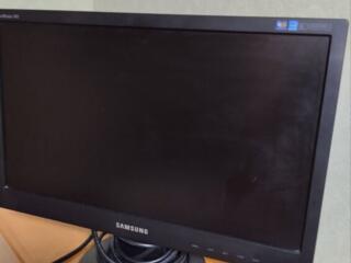 Продам монитор Samsung 19 дюймов в хорошем состоянии.