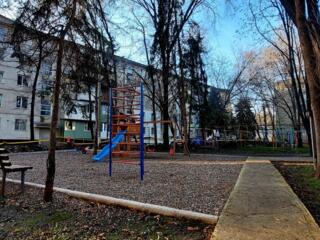 Продается 2к 50м2 4/5 "Дворянское Гнездо "