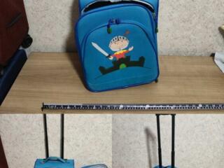 Продам детский, отличный, в хорошем состоянии, чемодан на колёсиках, цена