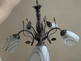 Люстра в отличном состоянии