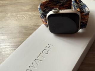 Продам Apple Watch Series 8