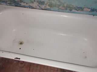 Продам ванну чугунную