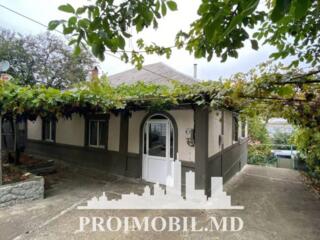 Vă propunem spre vânzare această casă în Durlești, str. Ion Soltîs, ..