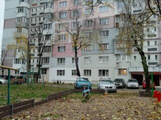 3-х комнатная квартира 143 серии, Ботаника, ул. Гренобля/ Траян