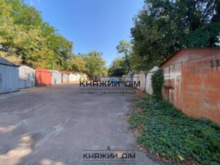 Продаж Гараж з погрібом. Розмір: Ш 3,04 Д 5,87 Н=2,36. Ширина воріт ..