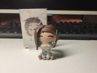 Продам фигурку alien stage