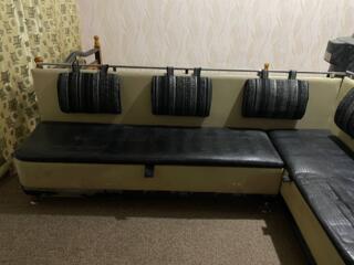 Угловой кухонный диван с ящиком