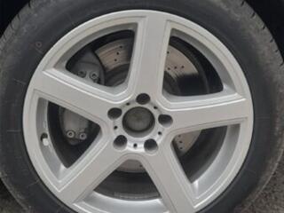 Продам комплект дисков с резиной