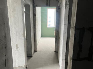 2х к Скай Сити / Варненская. Дворовая.