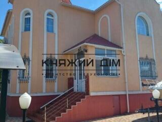 Пропонується в оренду затишний будинок, розташований в Київській ...