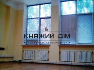 Предлагается в аренду офисное помещение в офисном центре по ...