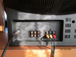 Продам телевизор LG RT-25FB35vx с цифровым кабельным приёмником ТВ IDC