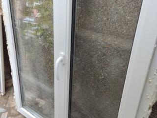 Окно пластиковое Дверь железная, подоконники, стеклопакеты