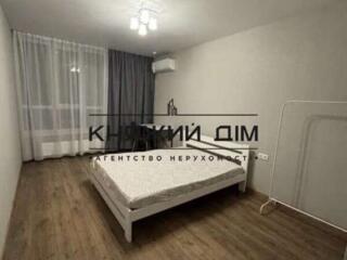 Оренда 1 кімнатної квартири м. Теремки по вул. Академіка Глушкова, ...