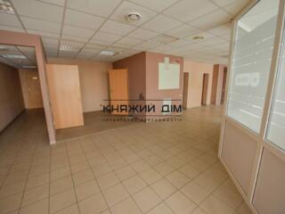Оренда приміщень 450 кв.м. (11-50 кв.м., 50-100 кв.м. від 100 кв.м.), 