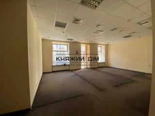 Оренда нежитлового приміщення на вул. Антоновича 17, 160 кв.м, 2/5 ...