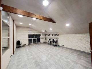 Пропонується в оренду офісне пиміщення, в Дарницькому районі, метро ..