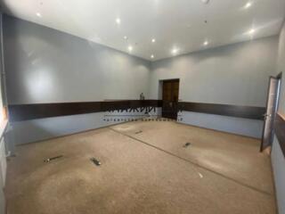 Оренда офісного приміщення метро Звіринецька - 8 хвилин пішки в ...