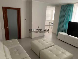 Продаж 3-кімнатної квартири, Позняки, вул. М. Гришка, 9Продається ...