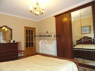 Сдам шикарную 4к квартиру в классическом стиле. Новый дом. Без ...