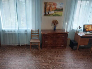 Продаётся двухкомнатная квартира. Дарницкий район, улица Гмыри ...