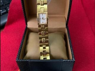 Оригинальные часы и будильники.