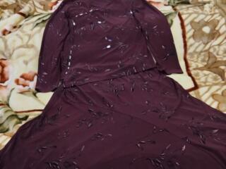 Продается красивый костюм 50 р-ра в хорошем состоянии -200 руб торг