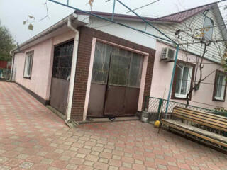 Продам капитальный дом с ремонтом  в Прилиманском (р-н Промрынка 7 км)