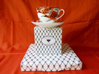 Чайная пара ЛФЗ из фарфора с ручной росписью в подарочной упаковке