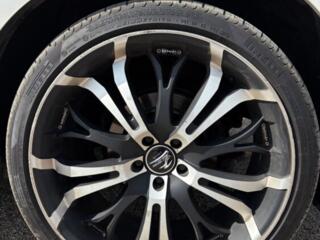 Продам диски Barracuda с колёсами R22 ET30 5x114,3